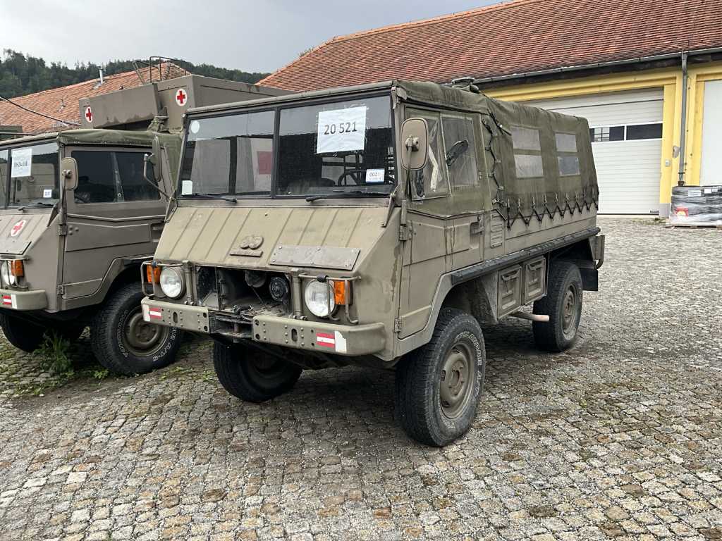 Véhicule militaire Steyr Pinzgauer 710M de 1975