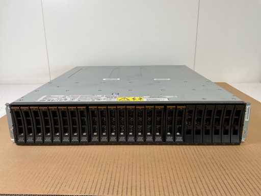 IBM (24E) 18x 1.2 TB SAS(ST1200MM0088) Disk Array Enclosure