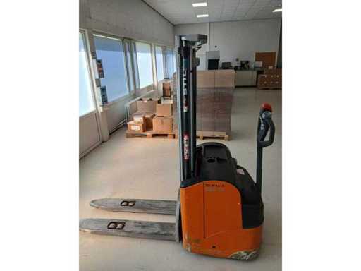 2006 Still EGV16 Stacker