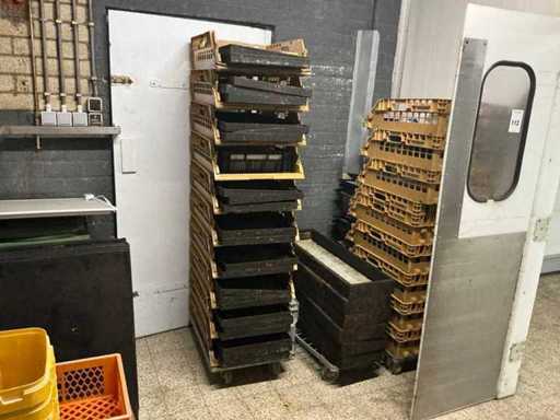 Caisses à pain et divers