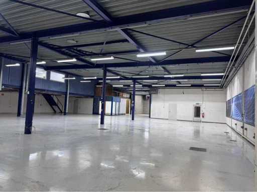 Construction en acier (23,82x36,80) (876 m2)