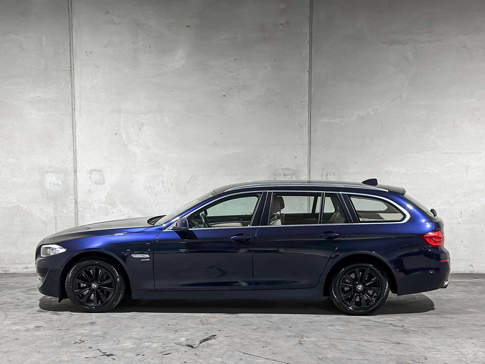 BMW 528xi Touring High Executive 245pk (Origineel-NL) 2012 5-serie, 89-TXH-2