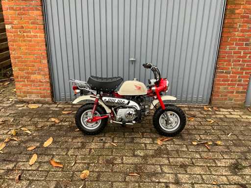 2009 Honda Monkey 50 FI Moped