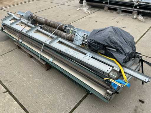 2014 Porte basculante (3,09x2,86 mtr)