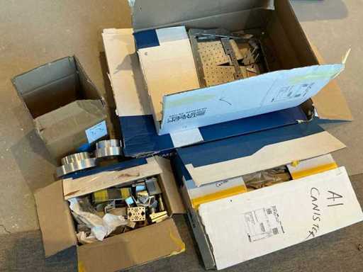 Lot de matériau de montage