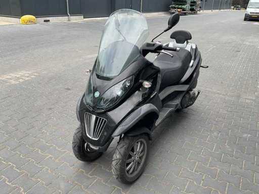 2009 Piaggio MP3 400 LT Motorcycle