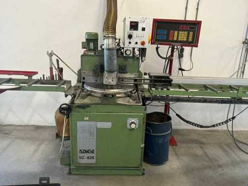 Sega a ingentrare semiautomatica Adige SC425