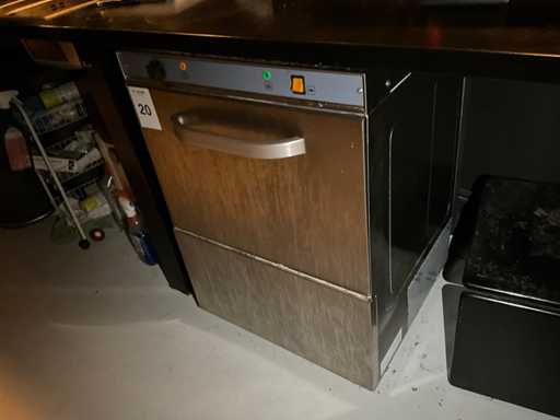 Mașina de spălat vase Goos 500 cu rafturi 2018