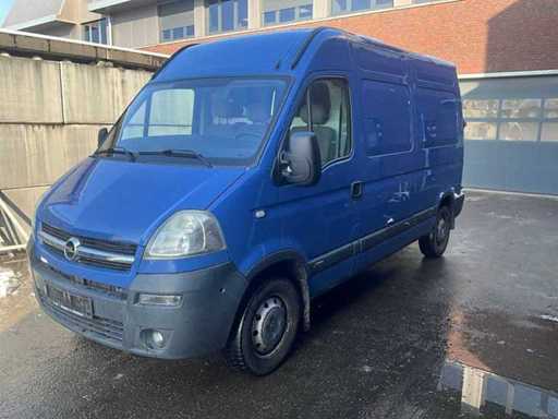 Opel Movano 2.5 CDT Pojazd użytkowy z 2006 roku