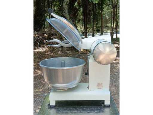 DITO SAMA ELECTROLUX - BP025 - Deegkneader - 2006