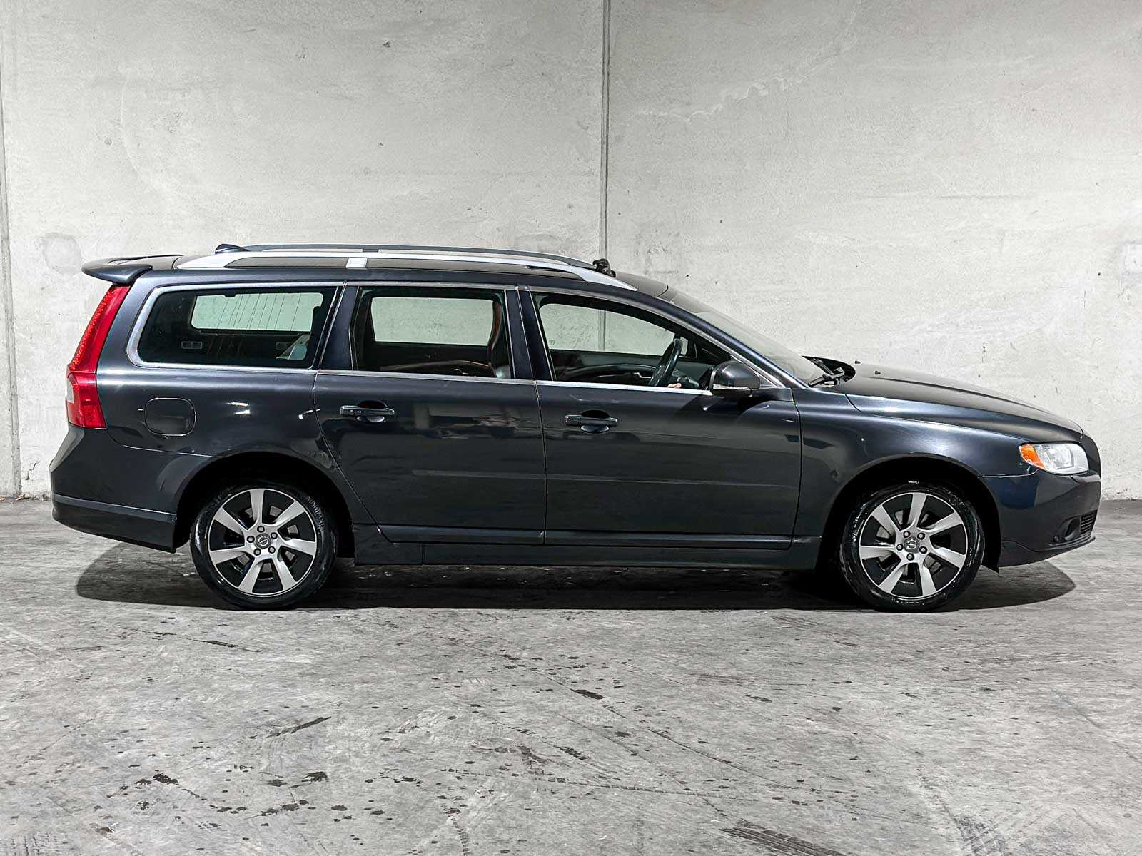 Volvo V70 1.6 T4 Limited Edition 179pk 2011 (Origineel-NL), 63-RSF-2