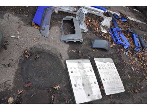 Pièces de carrosserie Volvo Lot