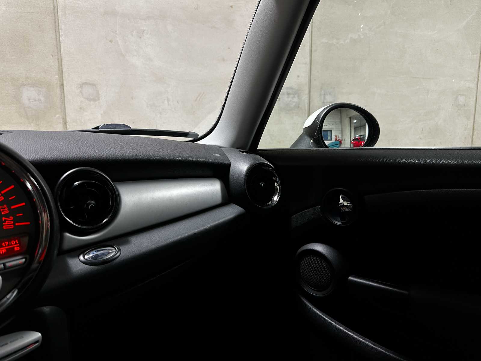 Mini 3-Deurs 1.6 Cooper 120pk 2008, 93-LDX-9
