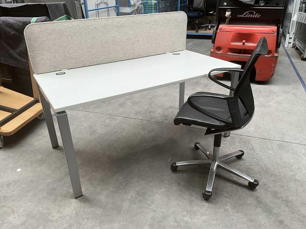 Desk + swivel chair MODUS WILKHAHN