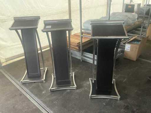 lectern (3x)