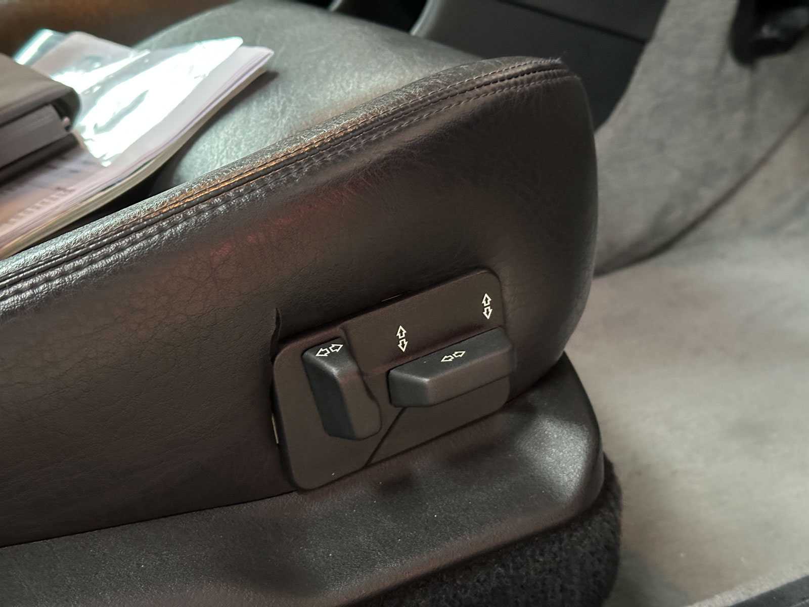 Peugeot 605 3.0 V6 SV 168pk 1997 Youngtimer