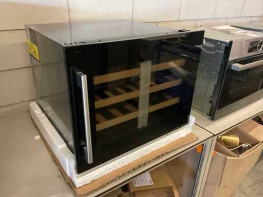 Dunavox DAB-28.65D Built-in wine climate cabinet