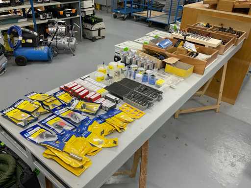 Fresado y taladrado por lotes