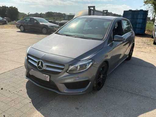 Mercedes-Benz B 220d Mașină de pasageri 2016