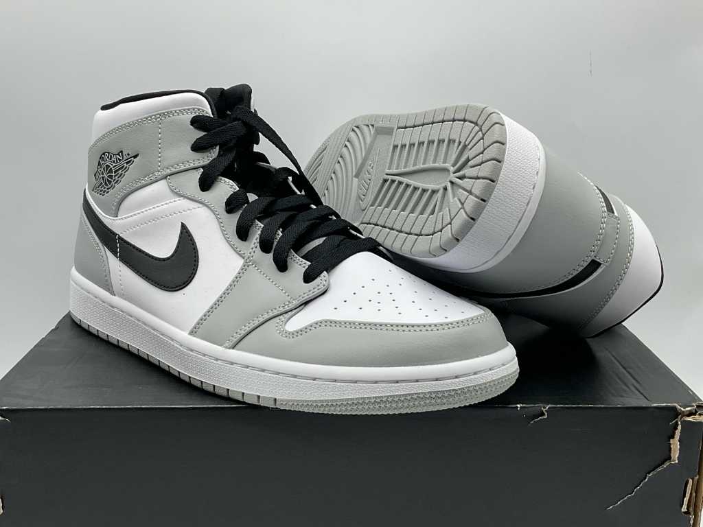 Nike Jordan 1 Mid Light Smoke Grau Turnschuhe 44