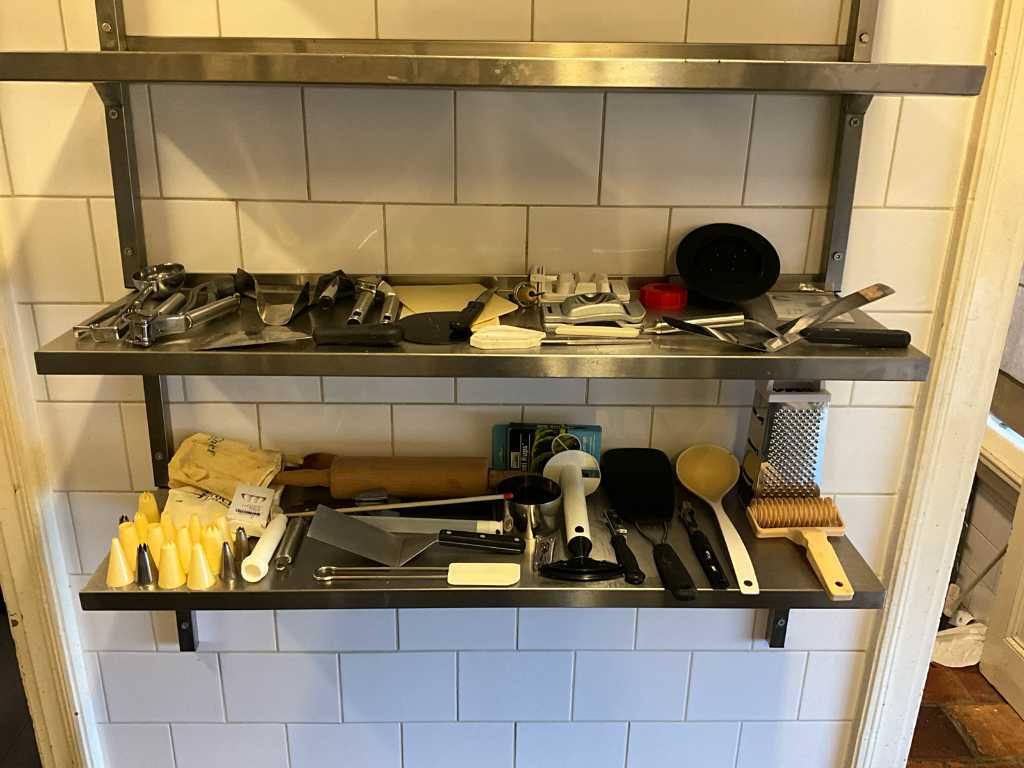 Miscellaneous Kitchen Utensils (39x)