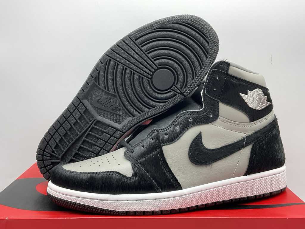 Nike Air Jordan 1 Retro High OG Twist 2.0 Medium Grey Dames Sneakers 42