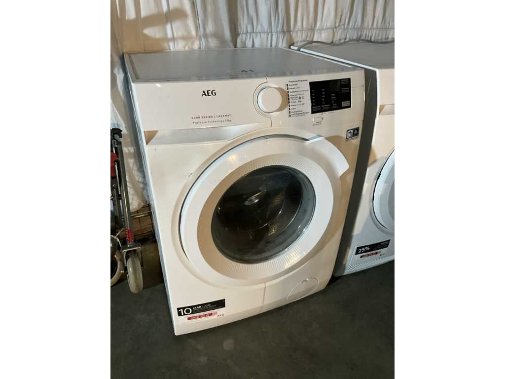 Washing machine AEG model L6FBI74W