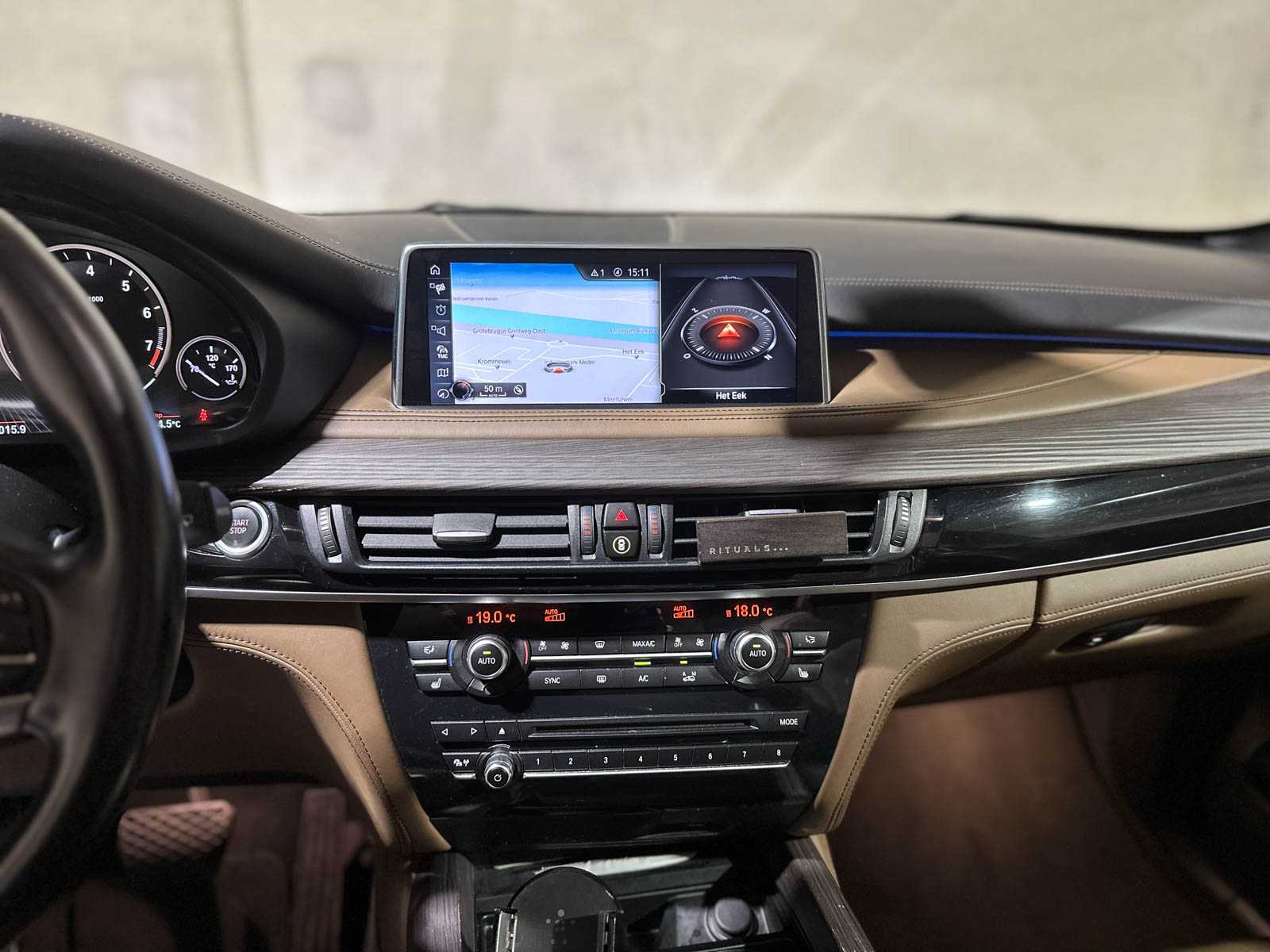 BMW xDrive40e iPerformance High Executive -individual- F15 313pk 2016, R-711-DS