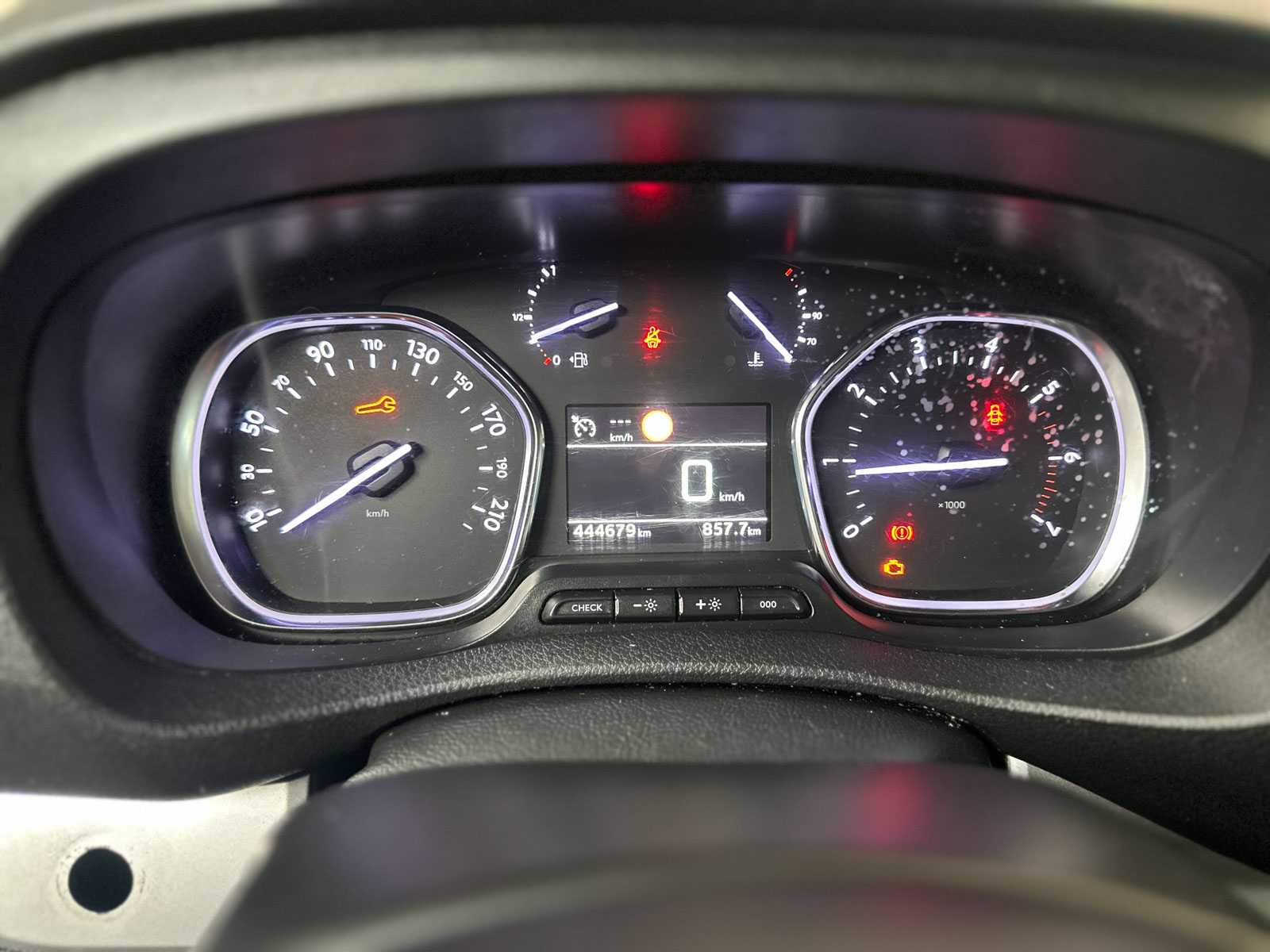 Peugeot Expert Traveller 1.5 9-Sitzer 120 PS 2019