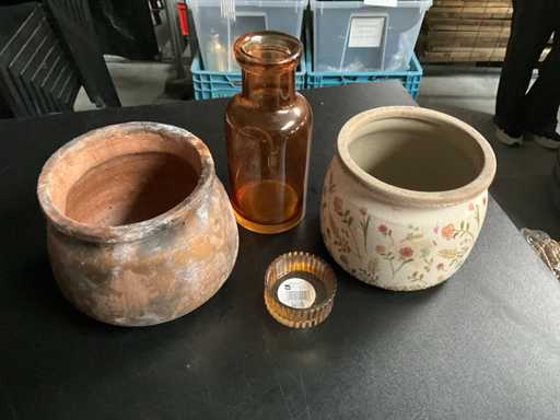 Diverse Vazen, potten en theelichthouders (85x)