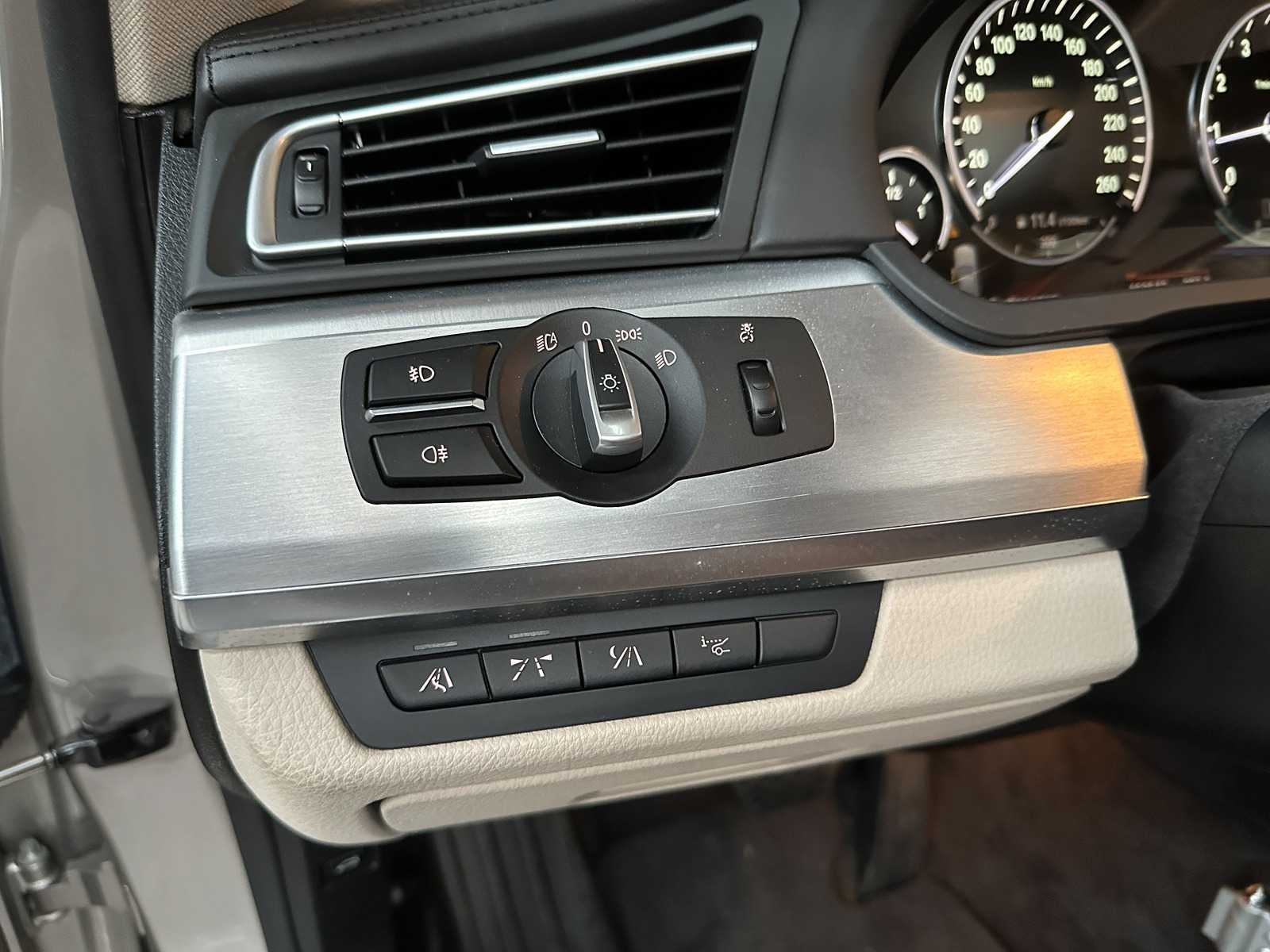 BMW 750i ActiveHybrid 4.4 V8 407pk 2010 7-serie, 02-PGJ-7 Youngtimer