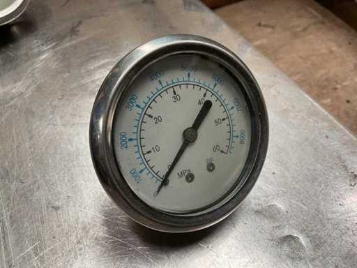 Stucco Hopper Pressure gauge (17x)