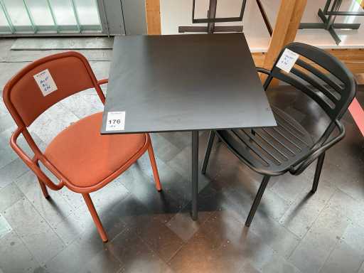 Lensvelt 4000 Table de conférence avec 2 chaises