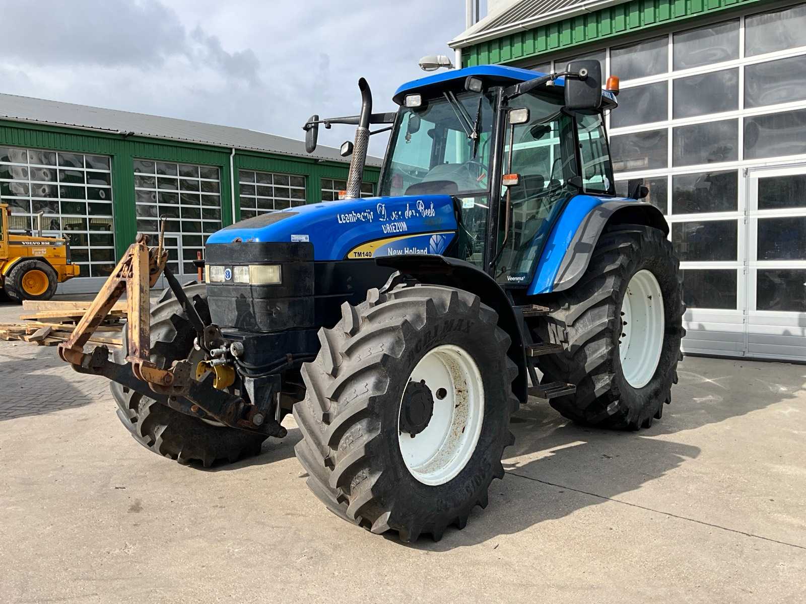 2007 New Holland TM140 Four wheel drive farm tractor