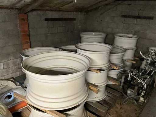 Jante pentru tractor New Holland (19x)