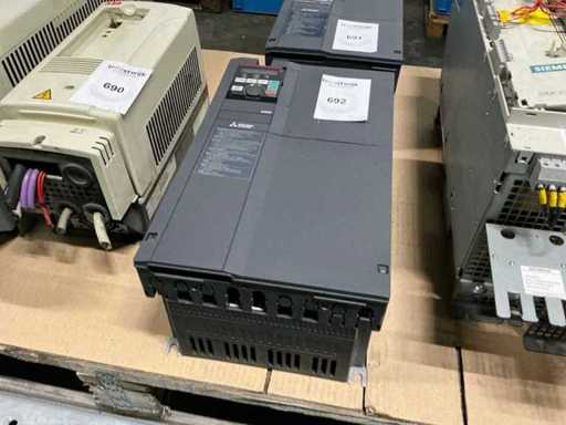 Mitsubishi Electric A800-E Frequentieregelaar