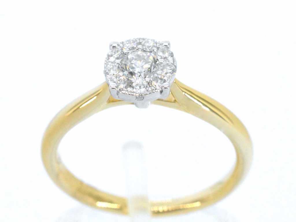 Gold ring with 0.50 carat diamond
