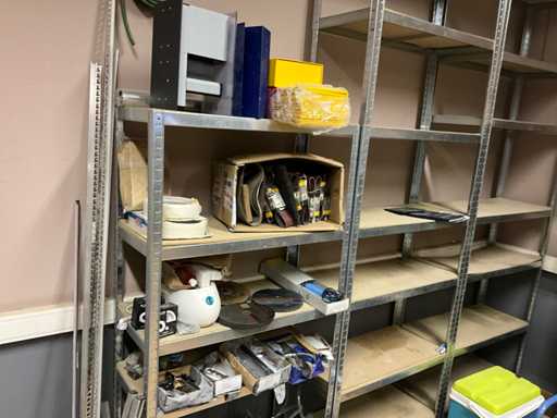 Batch of various contractor equipment