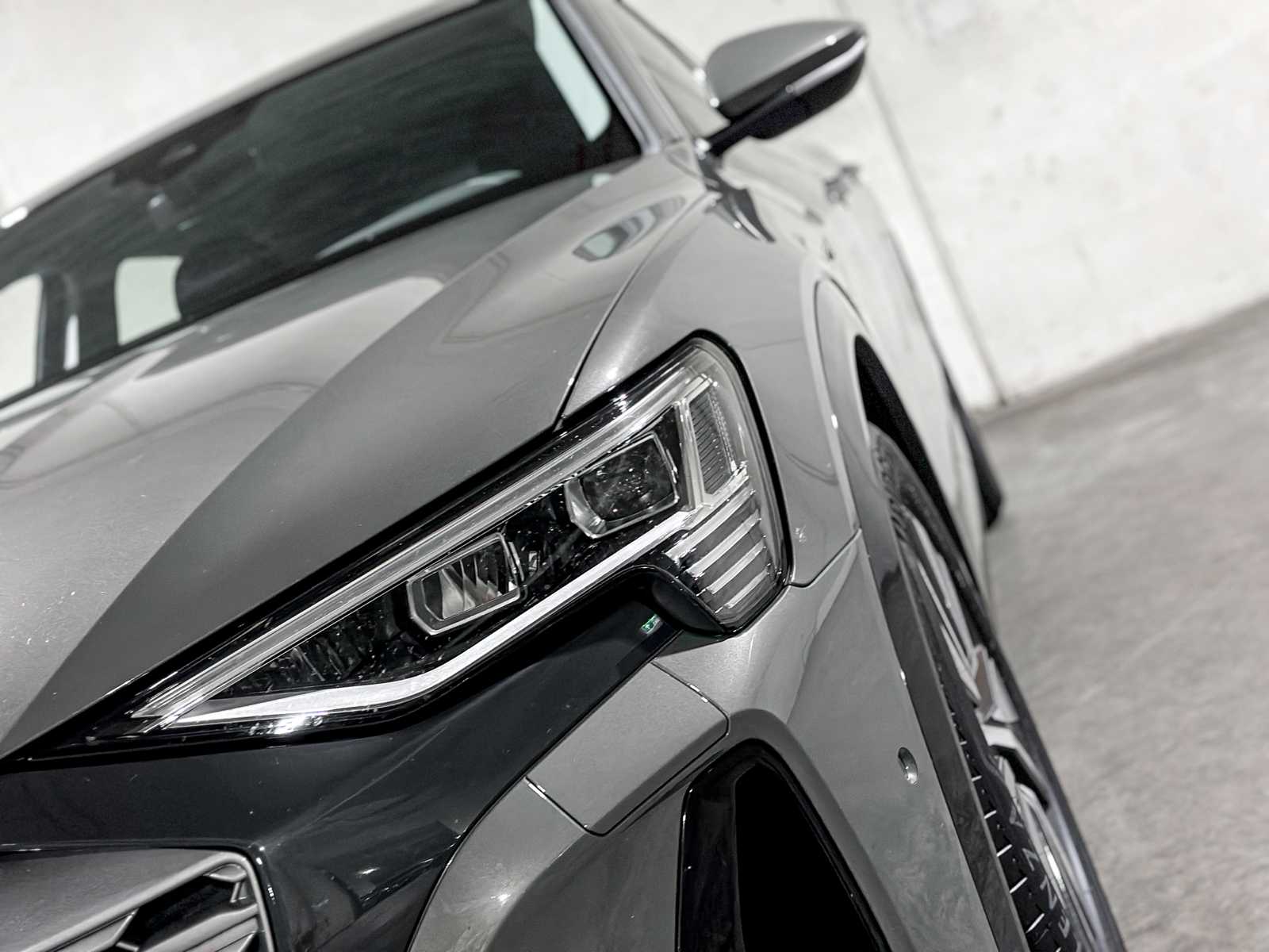 Audi Q8 e-tron 50 Quattro Edition 95 kWh 340hp 2023, S-106-PZ