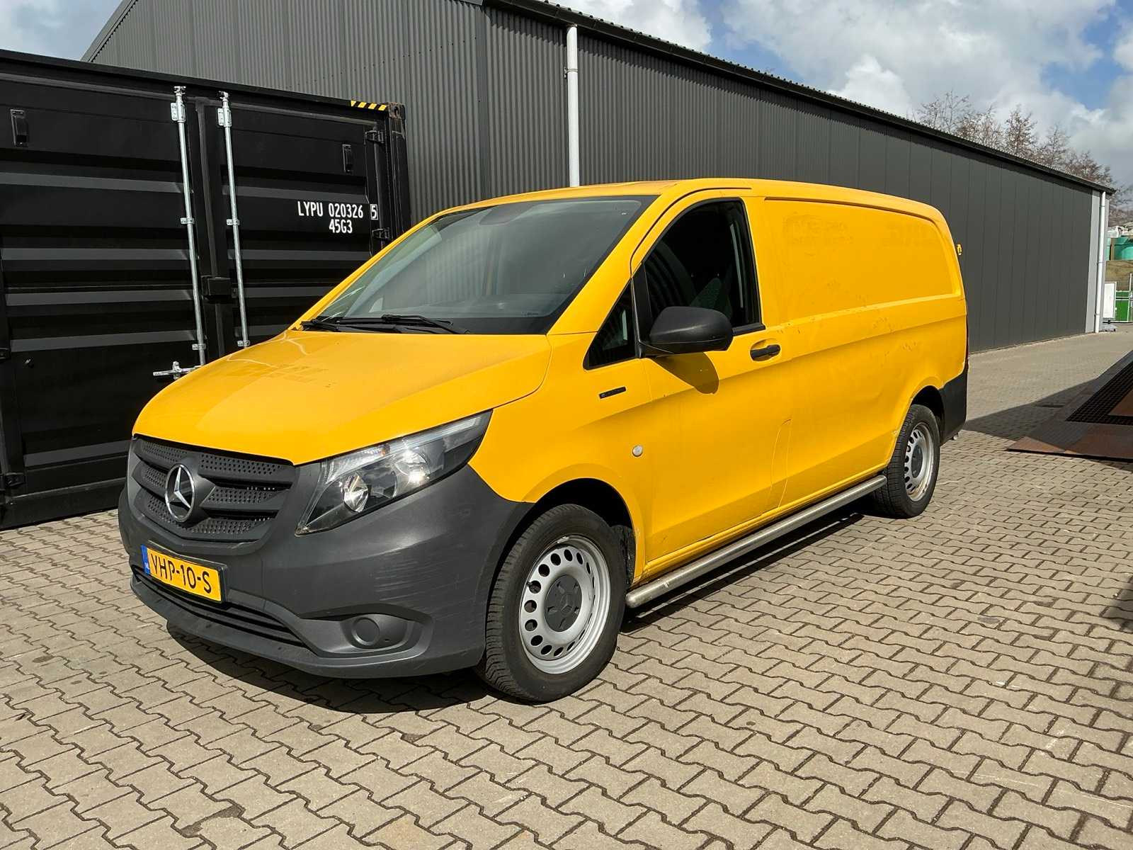 Mercedes-Benz eVito Commercial Vehicle / BEV