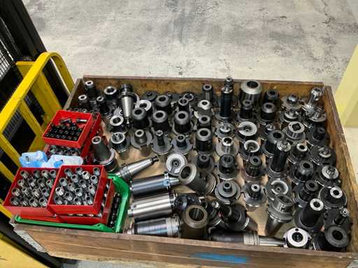 Uchwyty na słupki SK50 i akcesoria