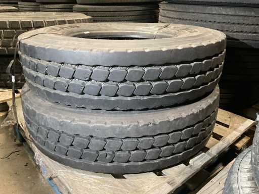 Trupa de Anul Bun (2x)