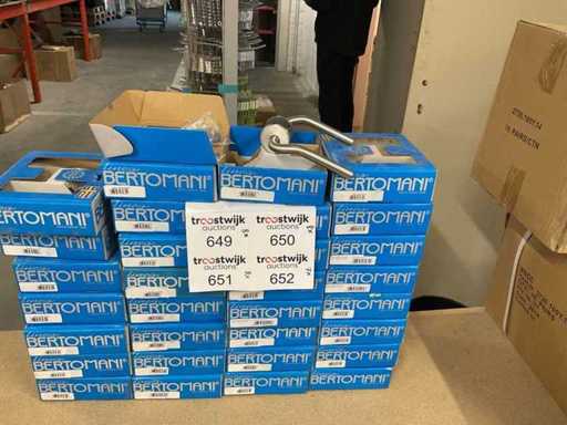 8 x Edelstahl-Türgriffe