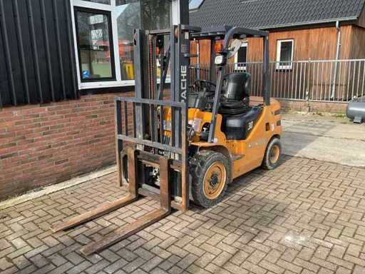 Apache 30 Forklift