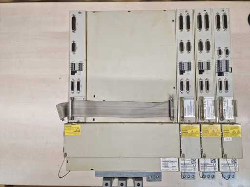 SIEMENS 6SN1123-1AA01-0FA1
6SN1123-1AB00-0BA1
6SN1123-1AB00-0BA1
6SN1123-1BA00-0BA1 SIEMENS SIMODRIVE 611 – Montage von Mehrachsantrieben