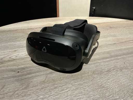 HTC Vive Focus 3 VR glasses