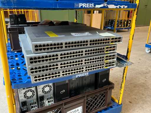 Cisco N2K-C2348RQ-10G-E Multiswitch (4x)