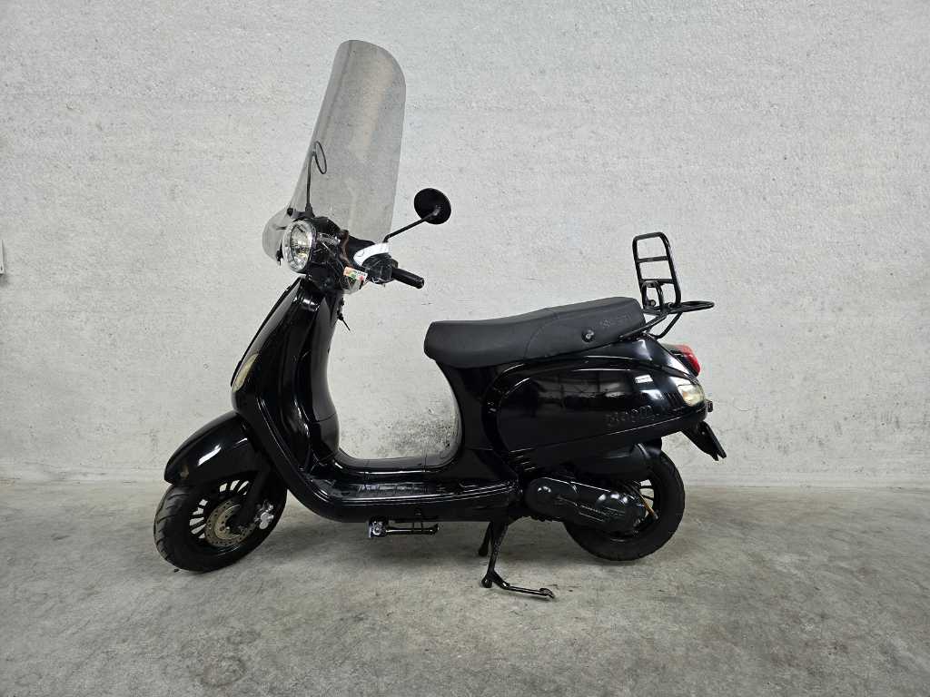 AGM - Snorscooter - VX 50 - 4T 25km uitvoering