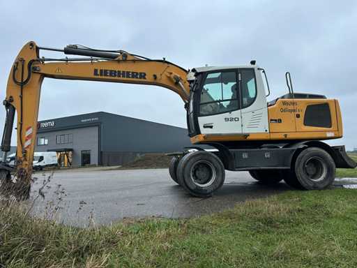 Liebherr 920 Lithronic Banden kraan