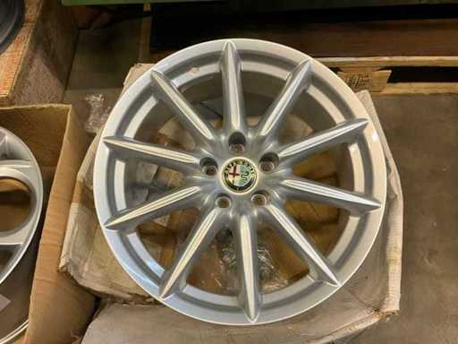 Alfa Romeo 8,0Jx18H2 Rim